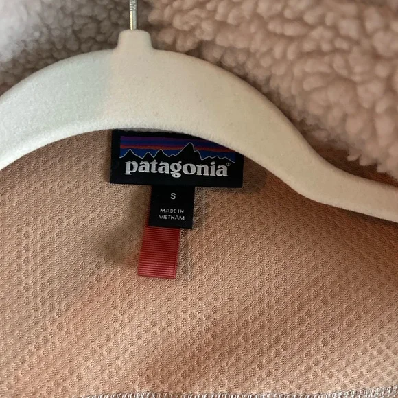 Patagonia Women's Classic Retro-X® Fleece Jacket - Picture 3 of 8